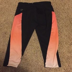 Puma workout capris
